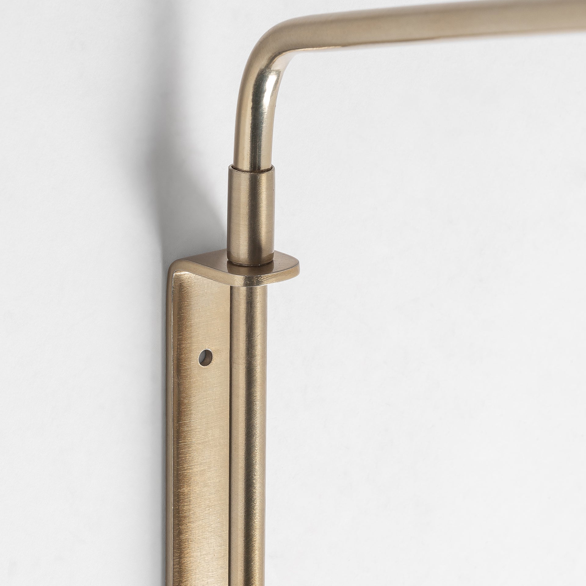 WALL LAMP